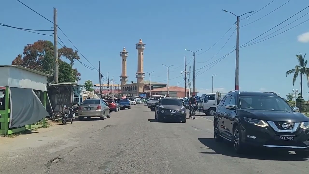 Jumbie Track and a drive in Corriverton Corentyne || Guyana 🇬🇾