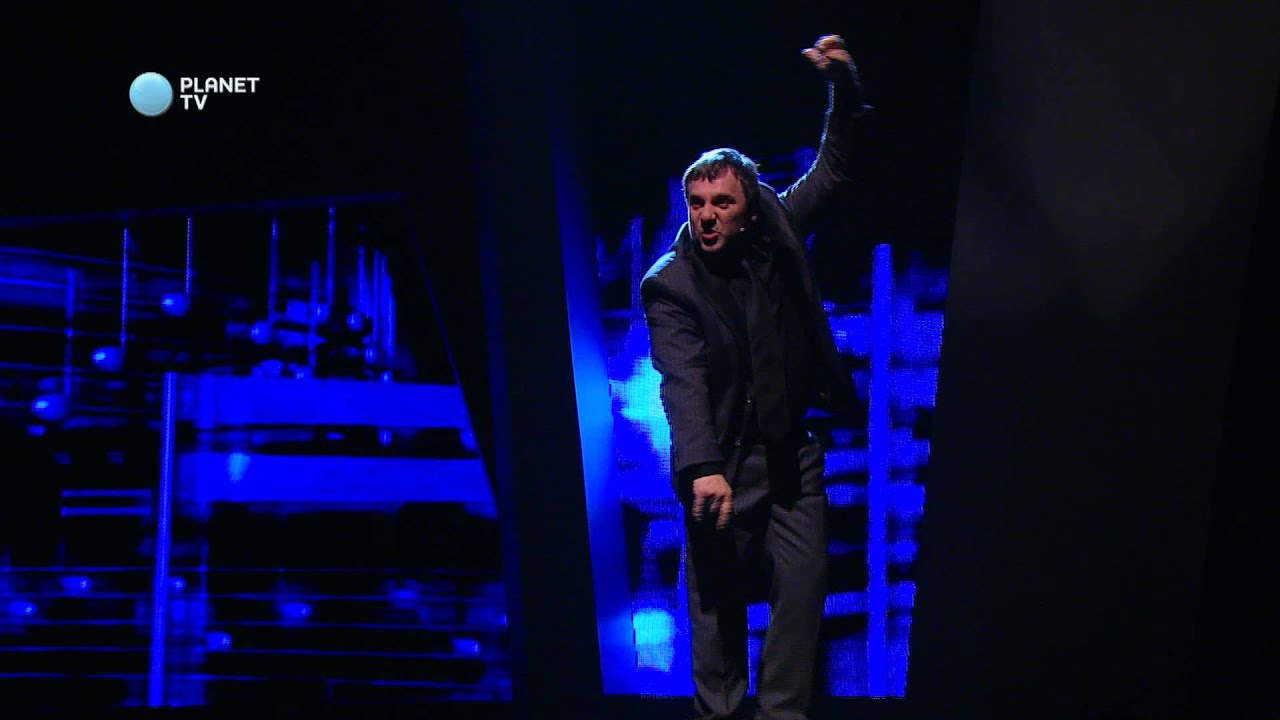 Bojan Emeršič kot marioneta na Viktorjih