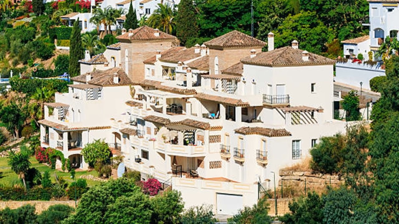 WHY MOVE TO BENAHAVIS ON THE COSTA DEL SOL!!