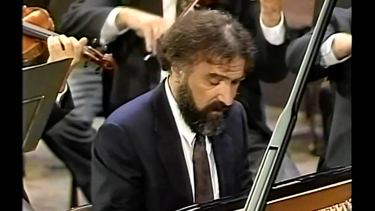 Mozart Piano Concerto No23-1M (1/3) S&aacute;ndor V&eacute;gh Radu Lupu Vienna Philharmonic