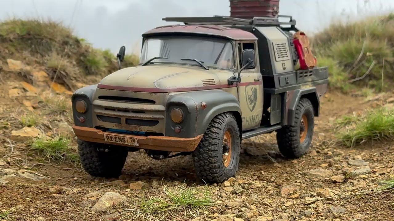 Rusted & Weathered AWB Zil on Trail #boomracing 