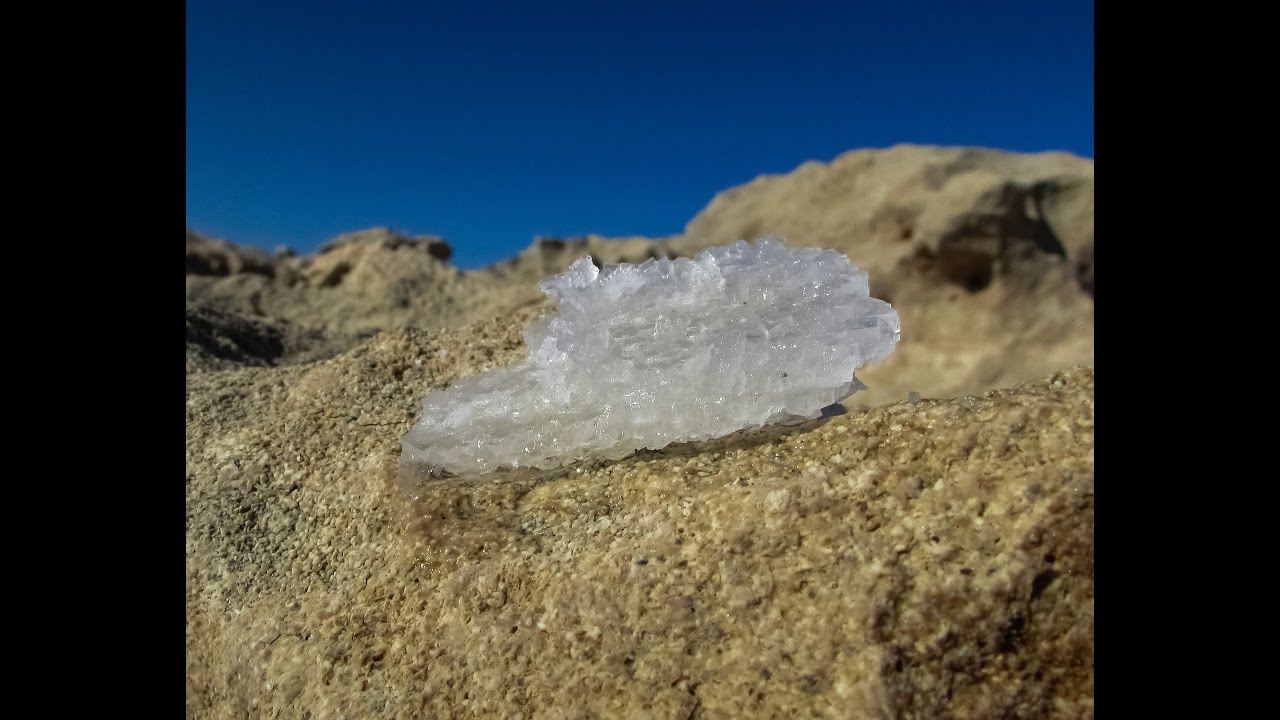 Chlorek magnezu olejek magnezowy -  skuteczny spos&oacute;b na drganie mięśni i powiek