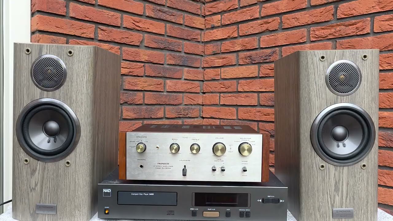 Klasyczna moc spotyka się z nowoczesną cyfrą: test dźwięku Pioneer SA-500A z Pioneer SJ-7 i NAD 5420