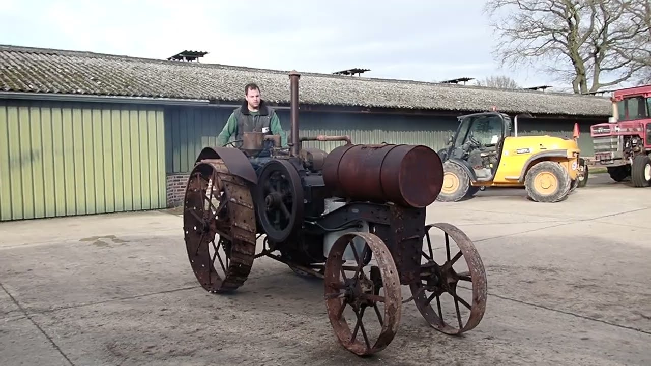 International Titan 10-20 from 1919 @ HappyOldIron Antique tractors in Belgium