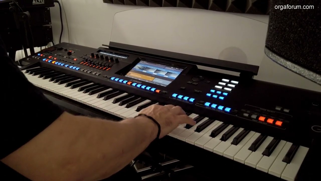 Demo Yamaha Genos2 I'm playing with the resources in the factory 2026