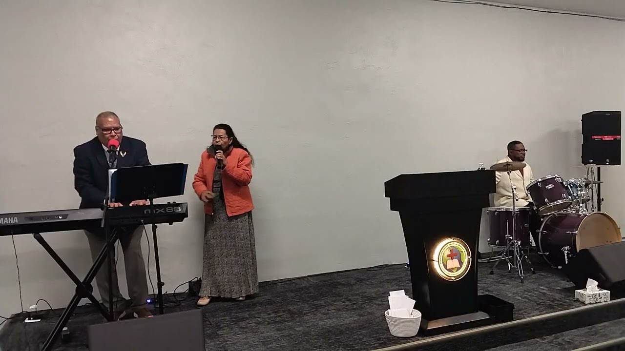 EN EL DEVOCIONAL (MINISTERIO INTERNACIONAL RESTAURACIÓN FAMILIAR NUEVA ESPERANZA EN MIAMI).