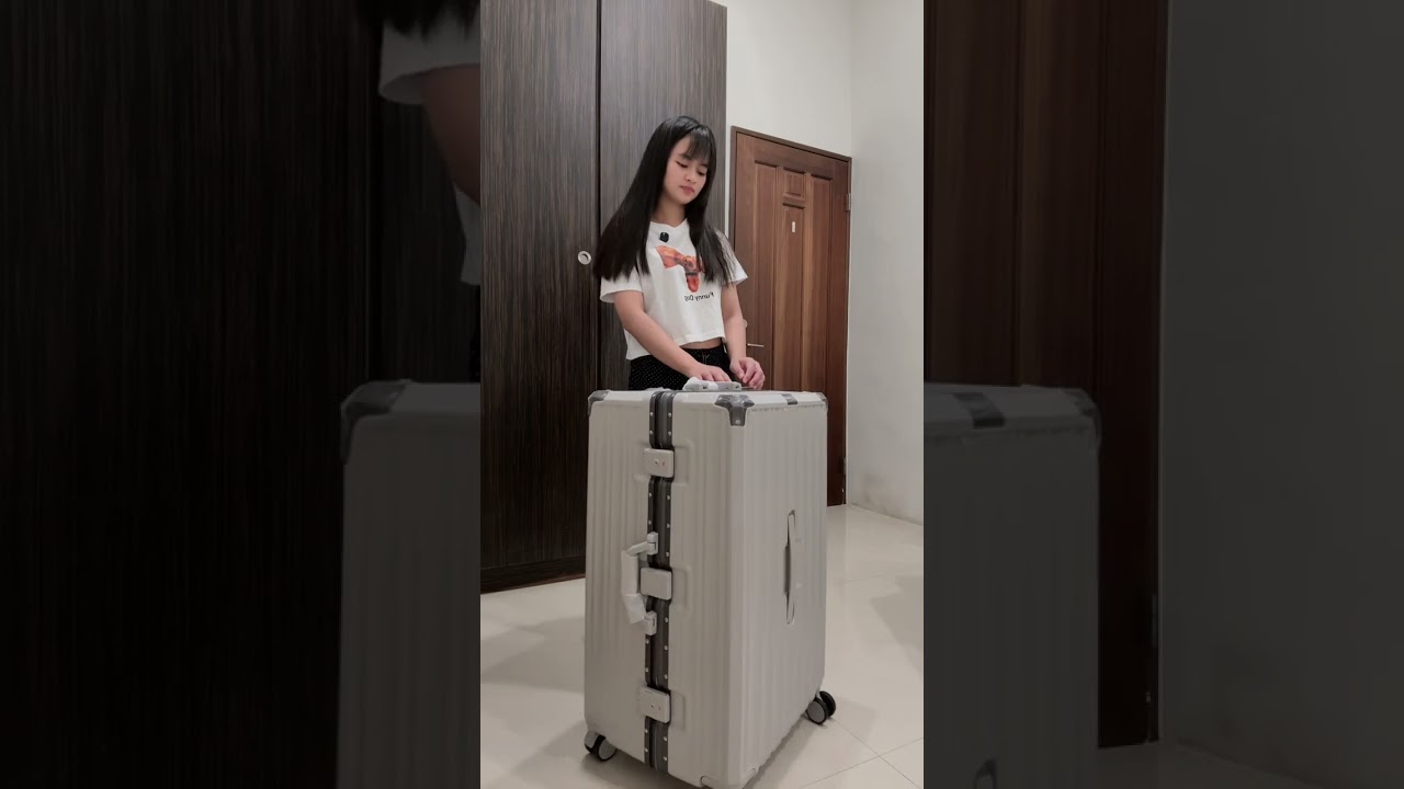 Cuti nya gak tau kapan, yg penting udah beli koper nya dulu 😁 #minivlog #pmitaiwan 