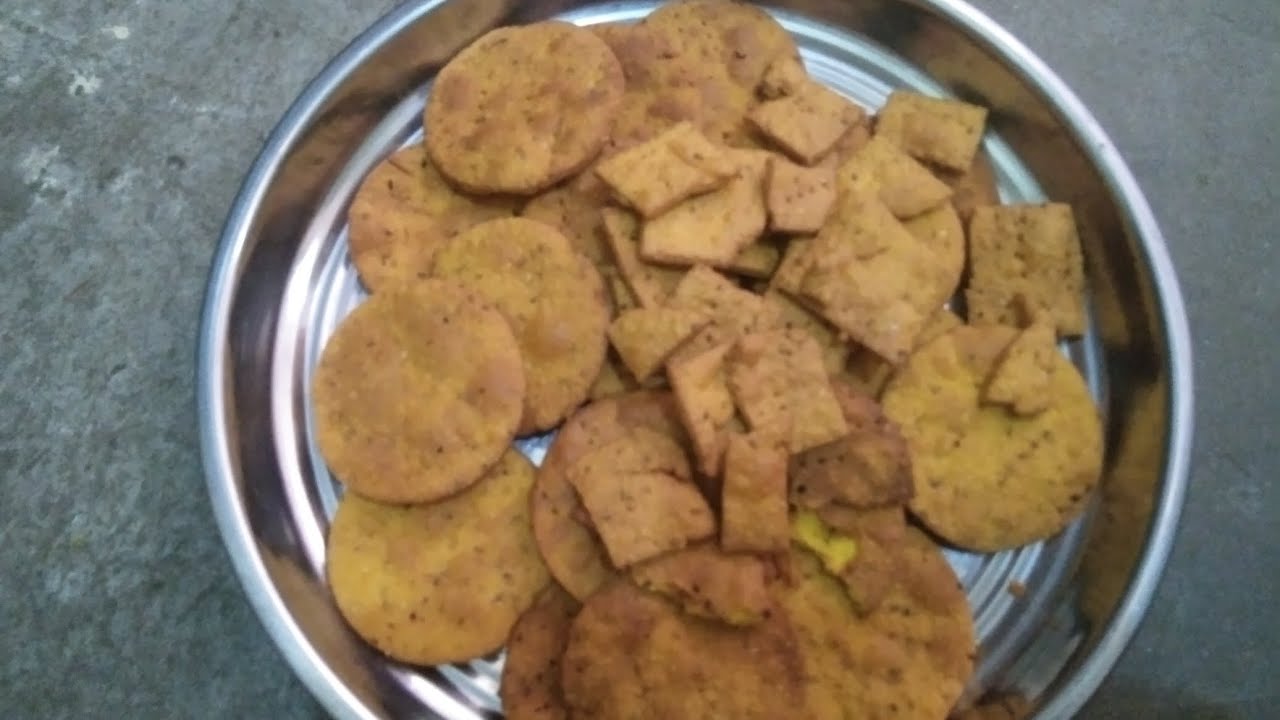 Besan ki papdi 5 minut mein banne wali recipe#recipe #cooking #shortvideo #tanukifamily2 #subscribe 