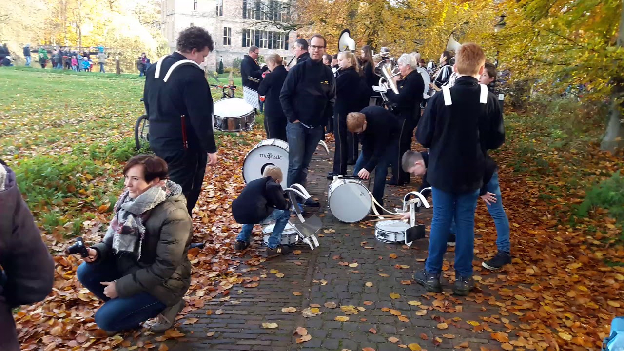 harmonie speeld sinterklaas muziek