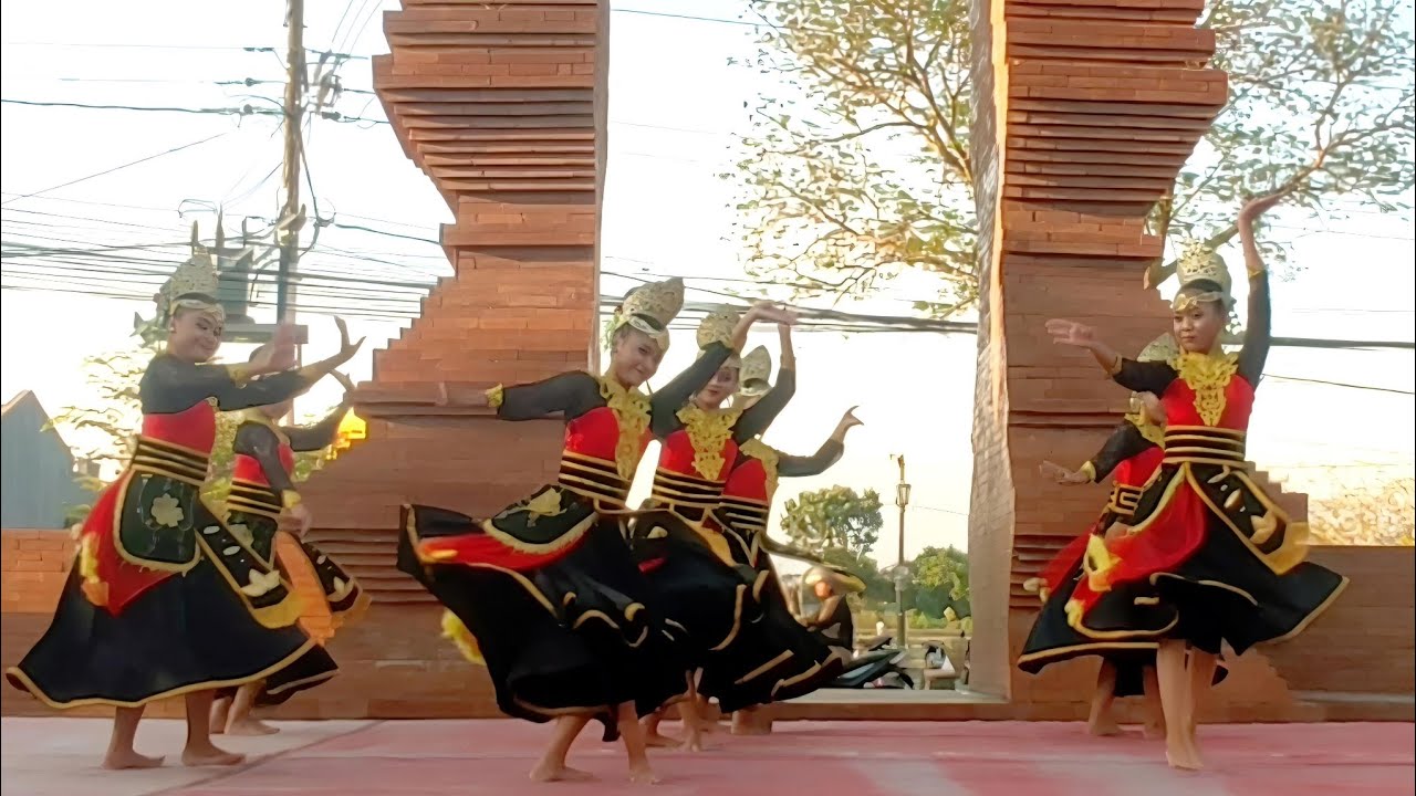 Sanggar Tari KEMBANG SORE || Tari Kepyar || Gerbang Pleret