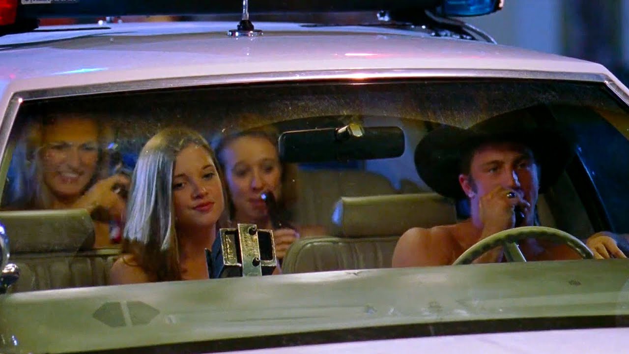 Varsity Blues 1999 - Tweeter Arrests Mox
