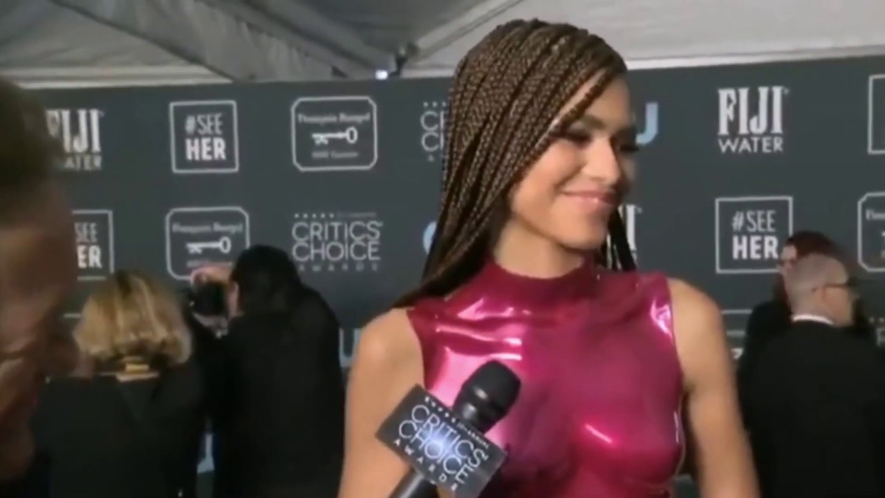 2020 Critics Choice Awards  | ZENDAYA BRINGS GALACTIC GLAM FASHION TO CRITICS' CHOICE AWARDS