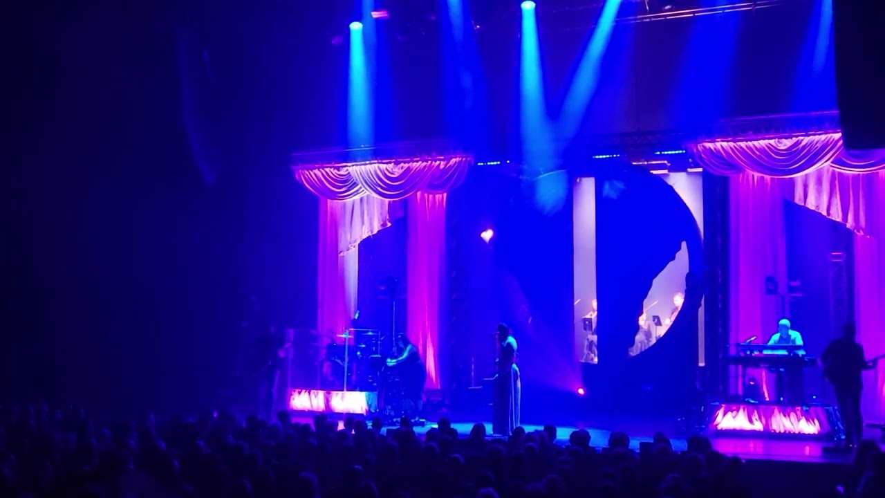 Floor Jansen - Sway
