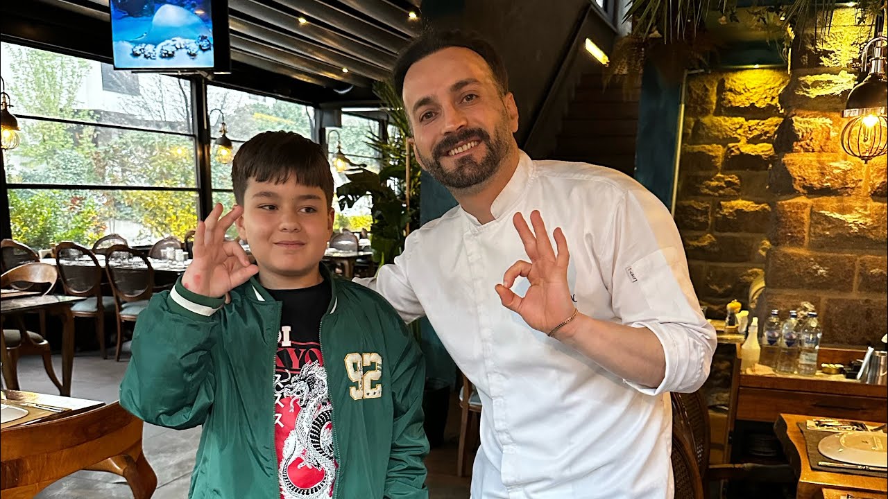 Mehmet şef ve Faruk şefin enfes menü lerini tatmak için chef bros a geldim tavsiye ederim 🤩