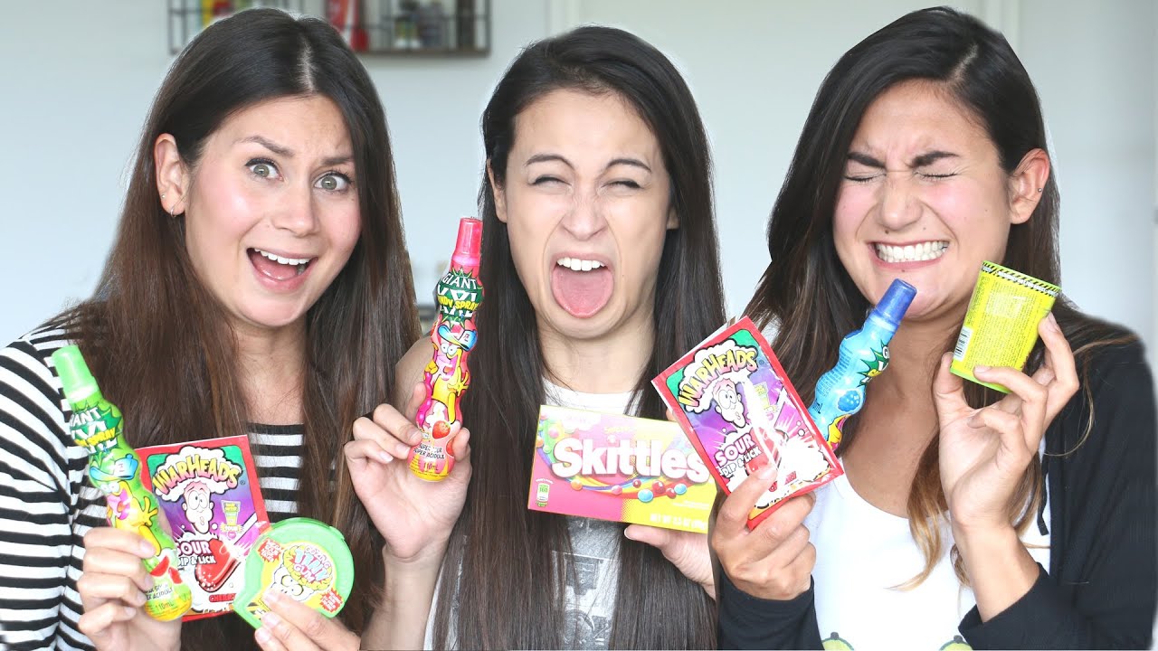 ULTIEME ZURE SNOEPJES CHALLENGE! || Let's eat