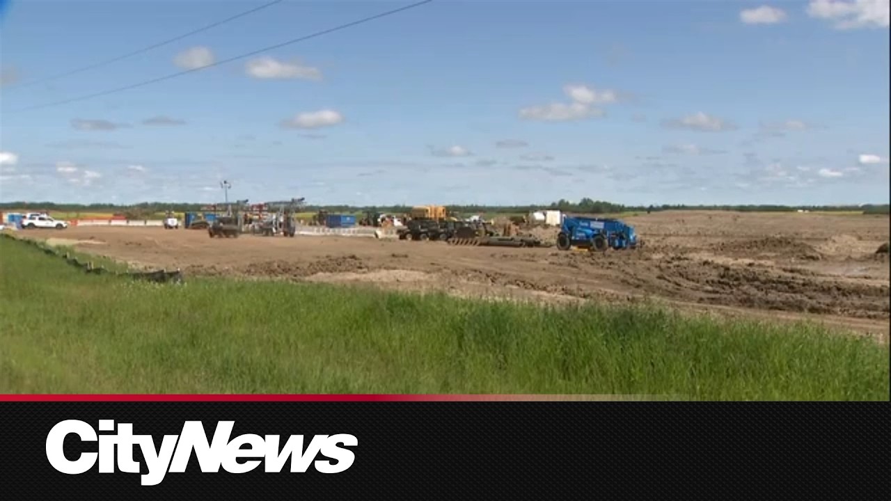 Albertans living near under-construction data centre raise alarms over health impacts, transparency