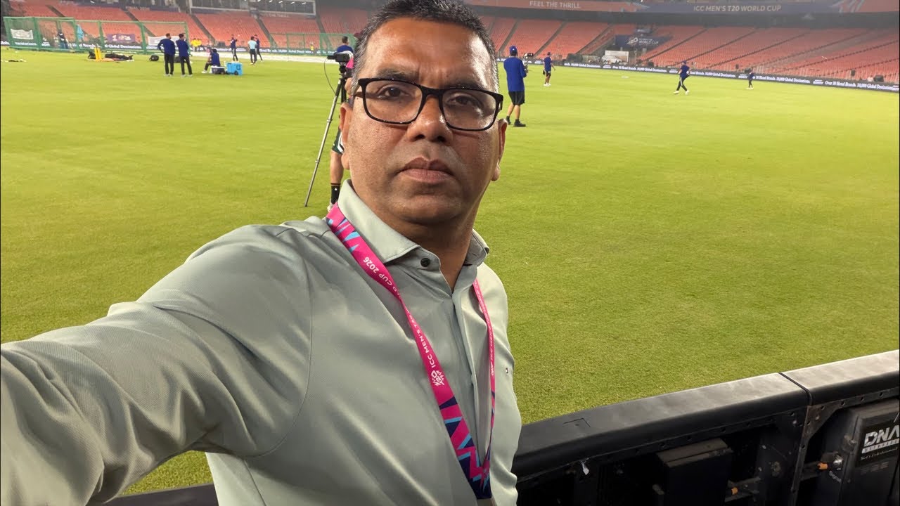 Pitch, playing XI & mood at Stadium update