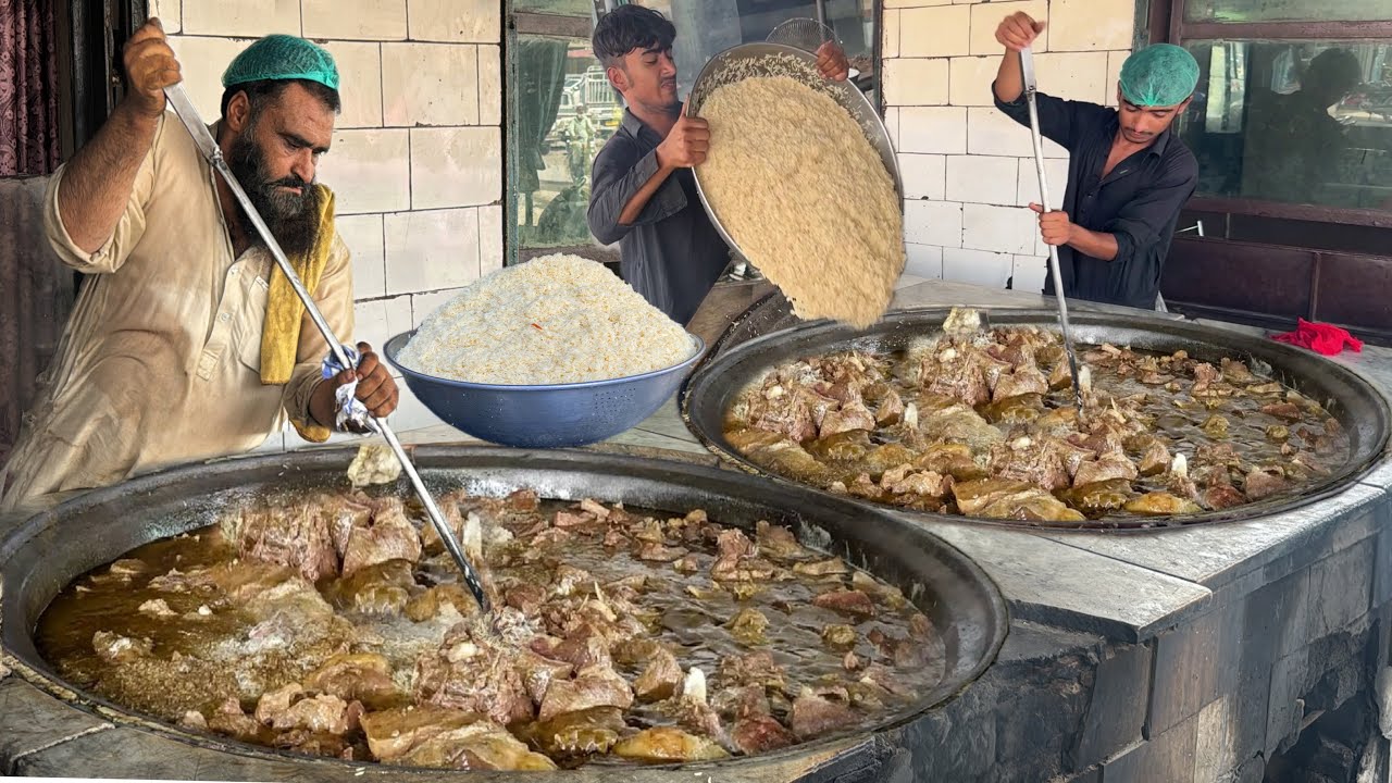 1000 KG BIGGEST KABULI PULAO MAKING IN 2 HUGE POTS OVER THE WOOD FIRE - AFGHANI KABULI PULAO RECIPE