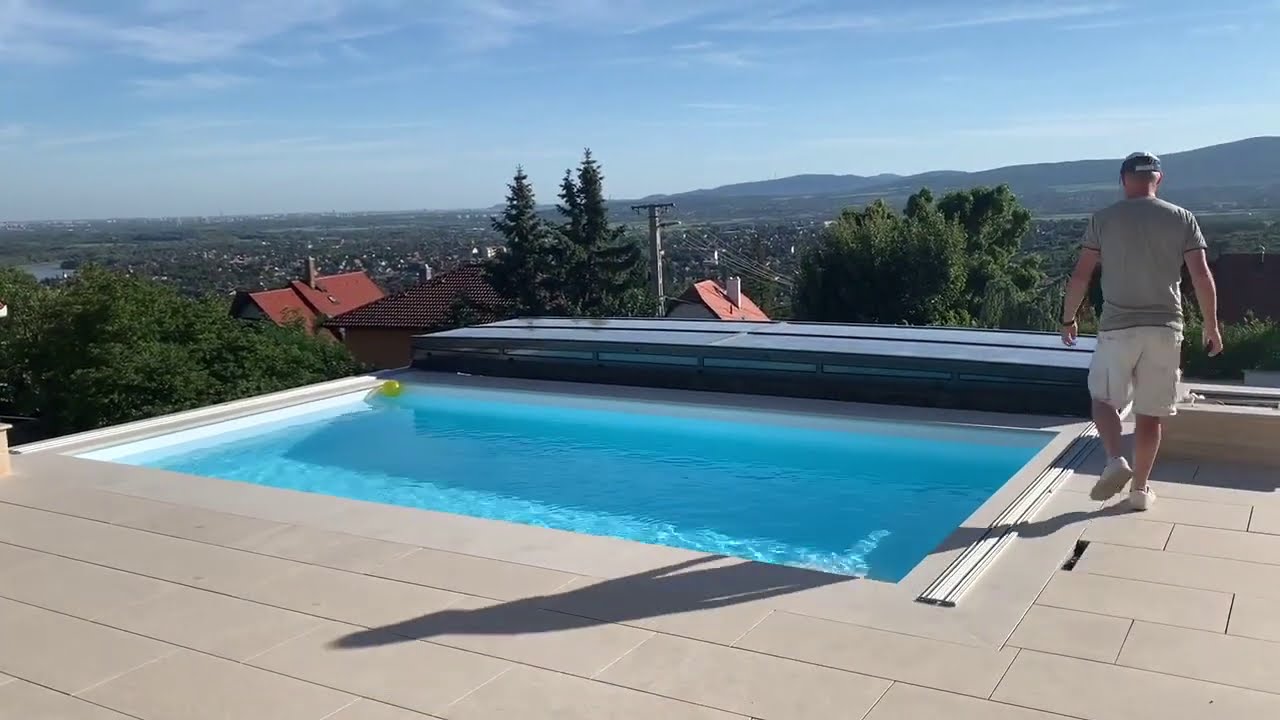 Medencefed&eacute;s s&uuml;llyeszt&eacute;se