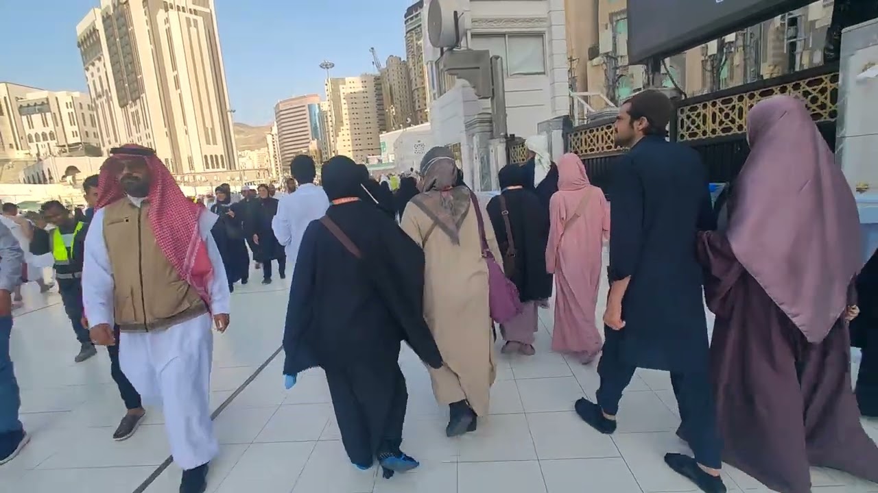 تنظيف ساحات الحرم المكي، الحمام في ساحات الحرم