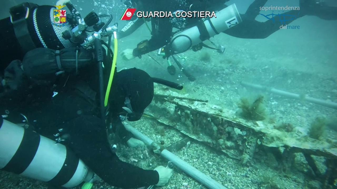 Aereo della Seconda guerra mondiale riemerge dal mare di Pantelleria