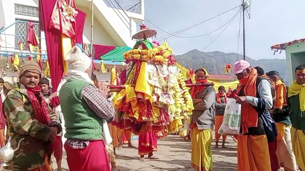 15 साल बाद मुनि जी महाराज🙏🏻💐 पहुंचे    बबाई  गांव pahadi Lifestyle vlog #Himalayan hills vlog ##