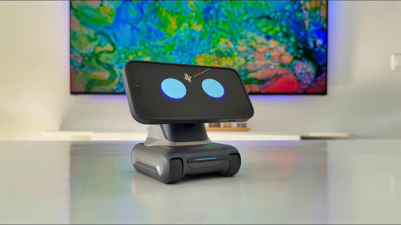 LOOI Robot Review &ndash; ChatGPT-Powered Robot with Real Emotions