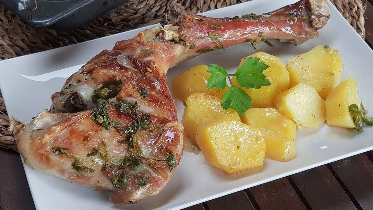 Paletilla de cordero al horno con patatas, ¡muy facil!