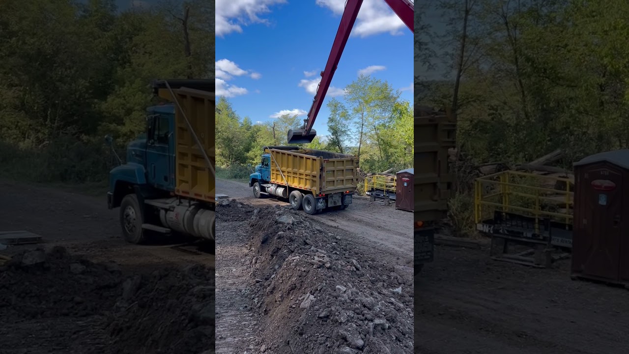 Long stick versatility! #Brex #construction #excavator #excavation #pipeline