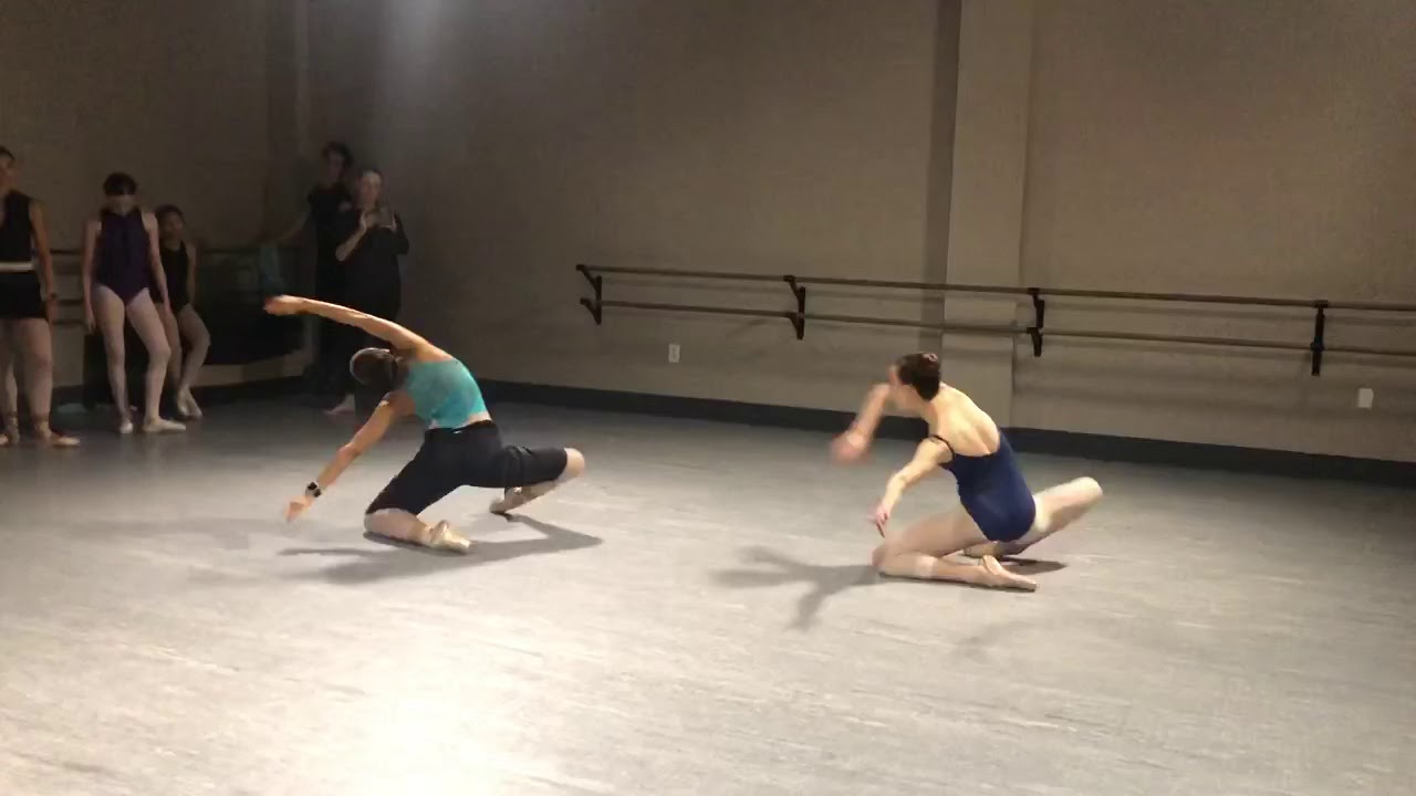 Contemporary Pointe Class