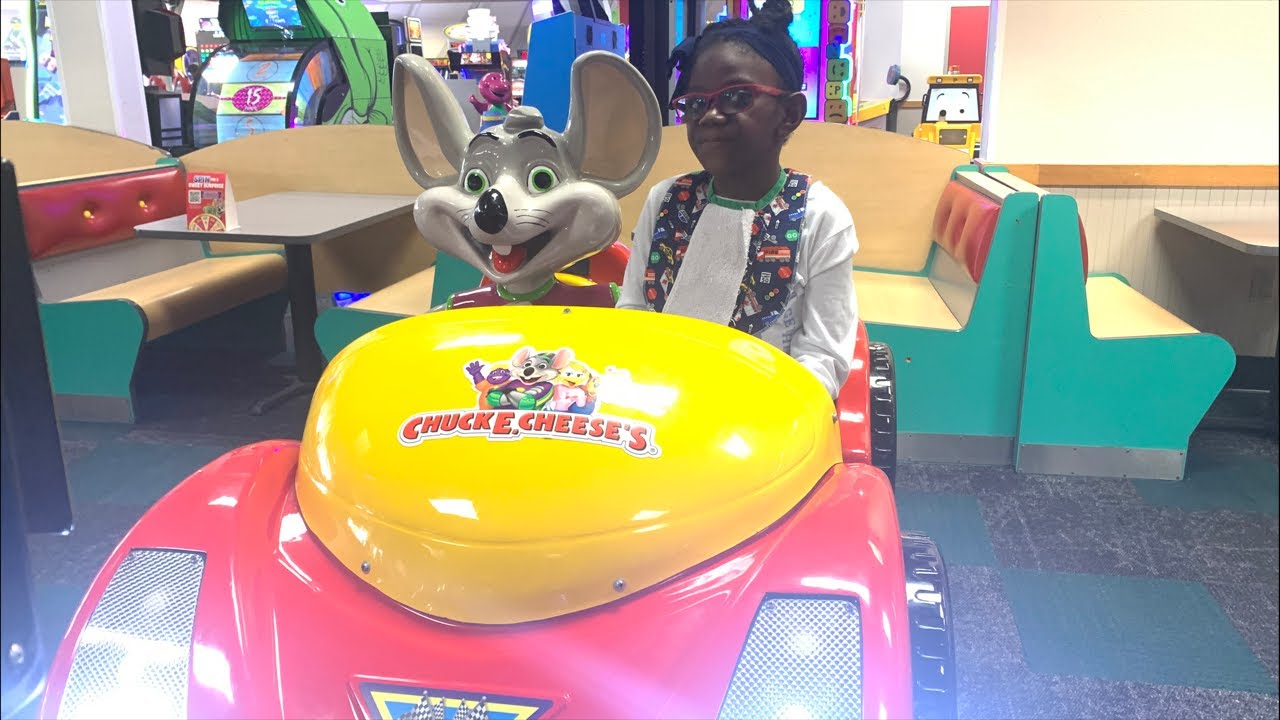 ChuckE.Cheese's Sensory Sunday 