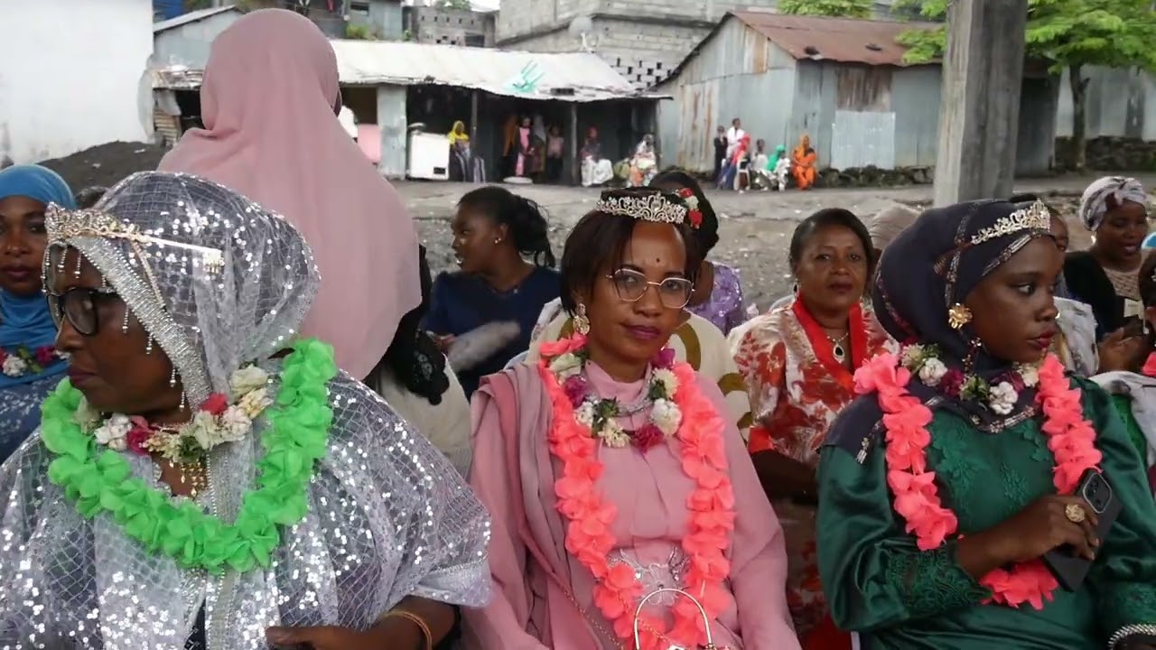 Mariage de Warda Saandi et Akim (WOUKOUMBI ) partie1