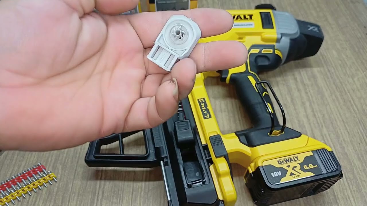 DEWALT DCN890