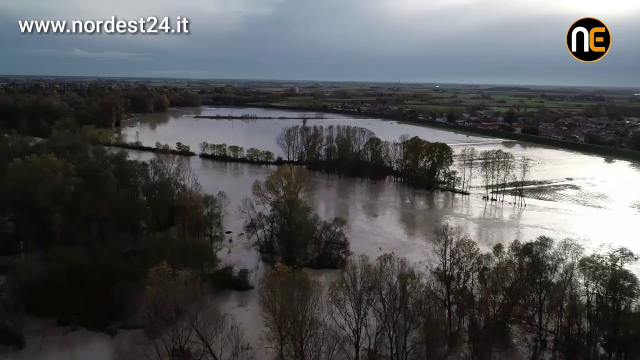 A Latisana la piena del fiume Tagliamento vista dal drone