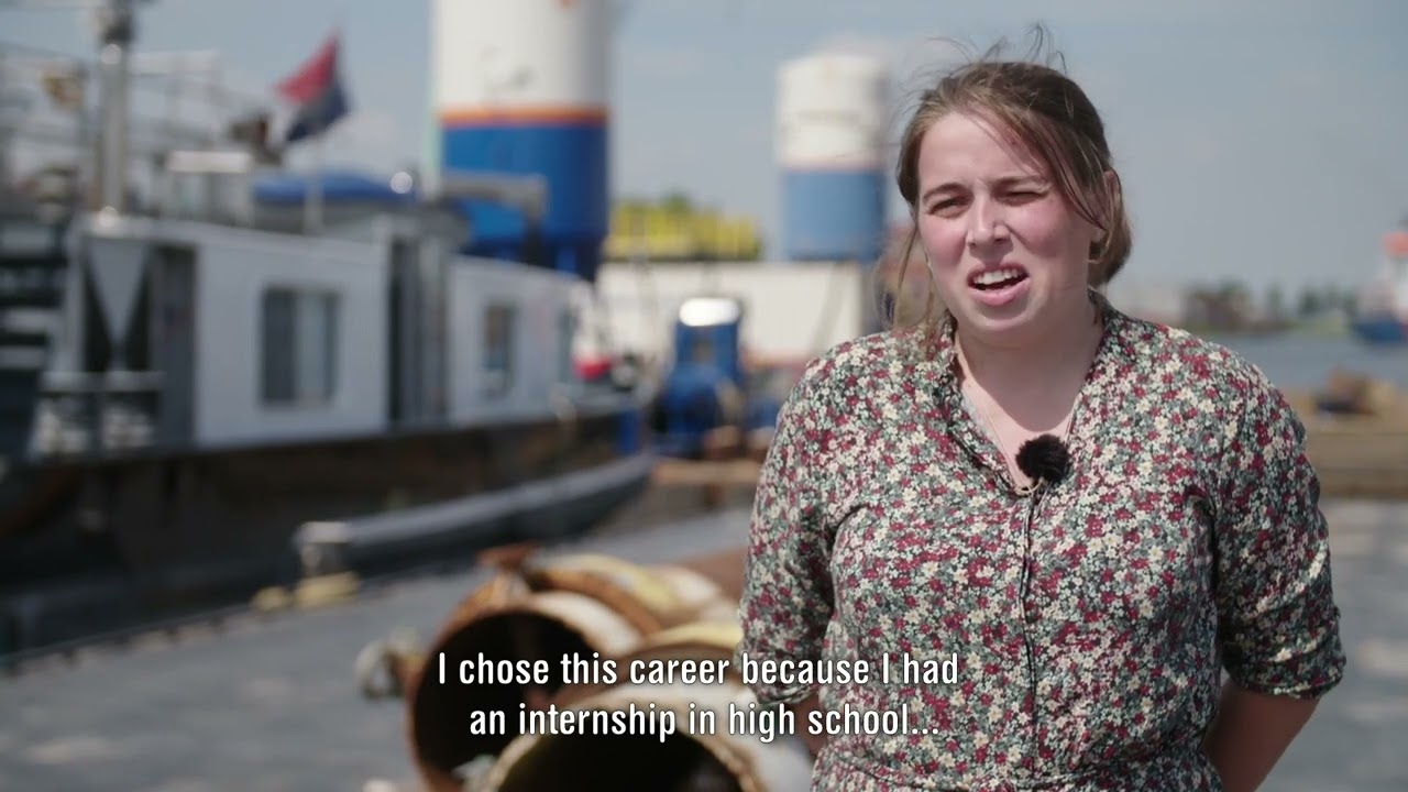 Why should you become a boatman? Choose a career in Inland Shipping!