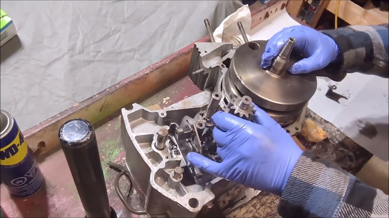 JAWA 350 Barn Find Restoration - Part 7 - GEARBOX REPAIR!