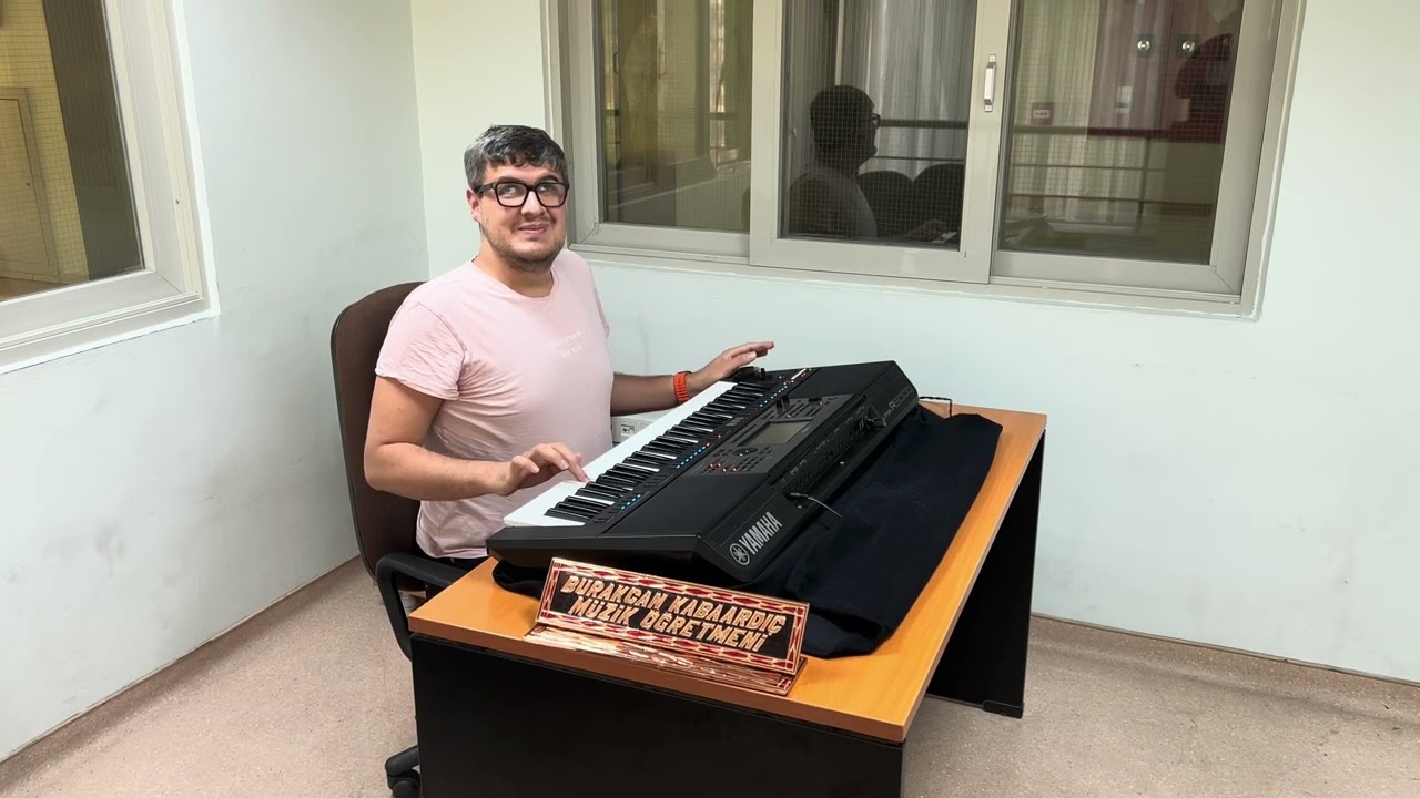 Burak Can Kabaardı&ccedil; - Şirin Kız - Yan Bağlama - Sallama Halay (2024)