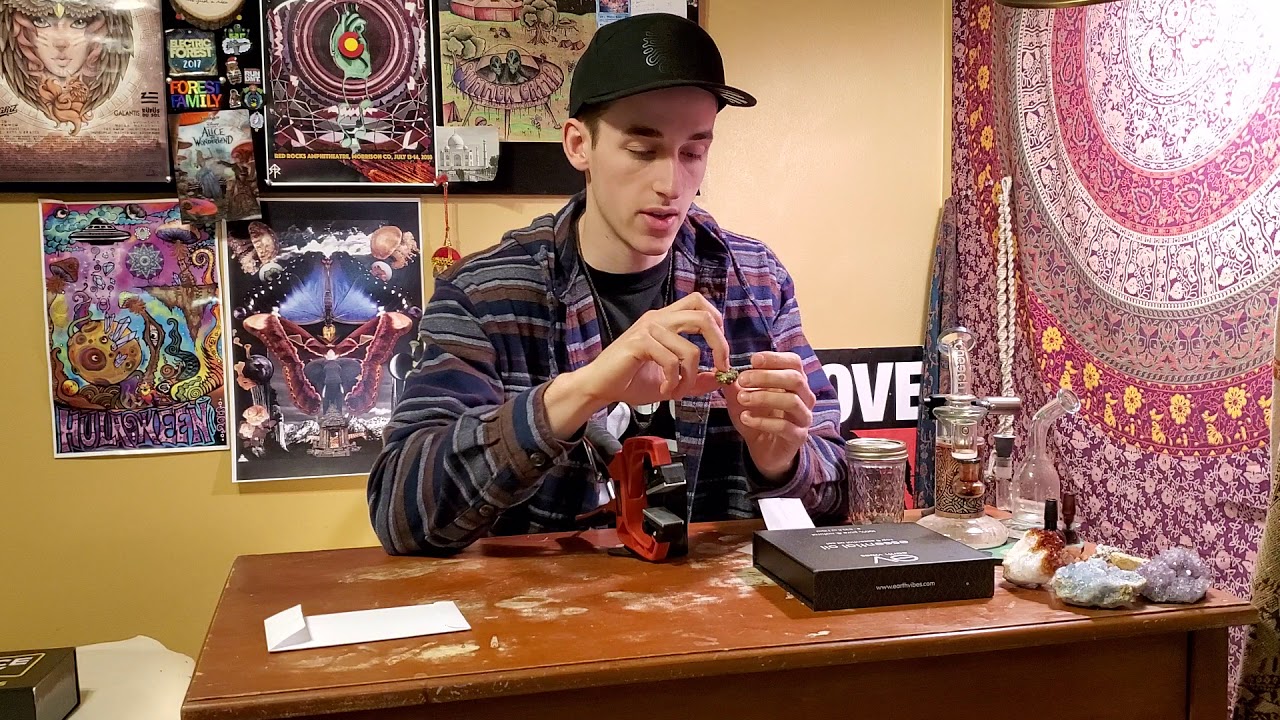 JU1CE BOX  Handheld Rosin Press