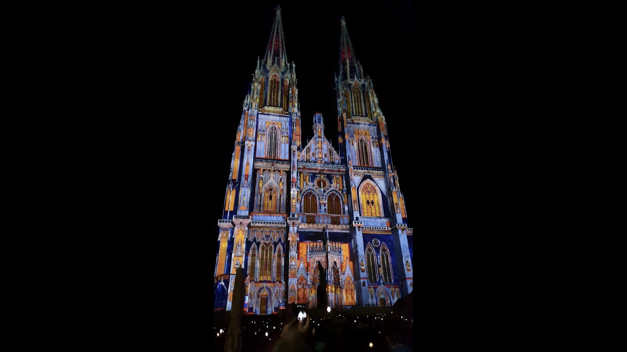 Regensburg Dom Cathedral ilumination licht show 4K