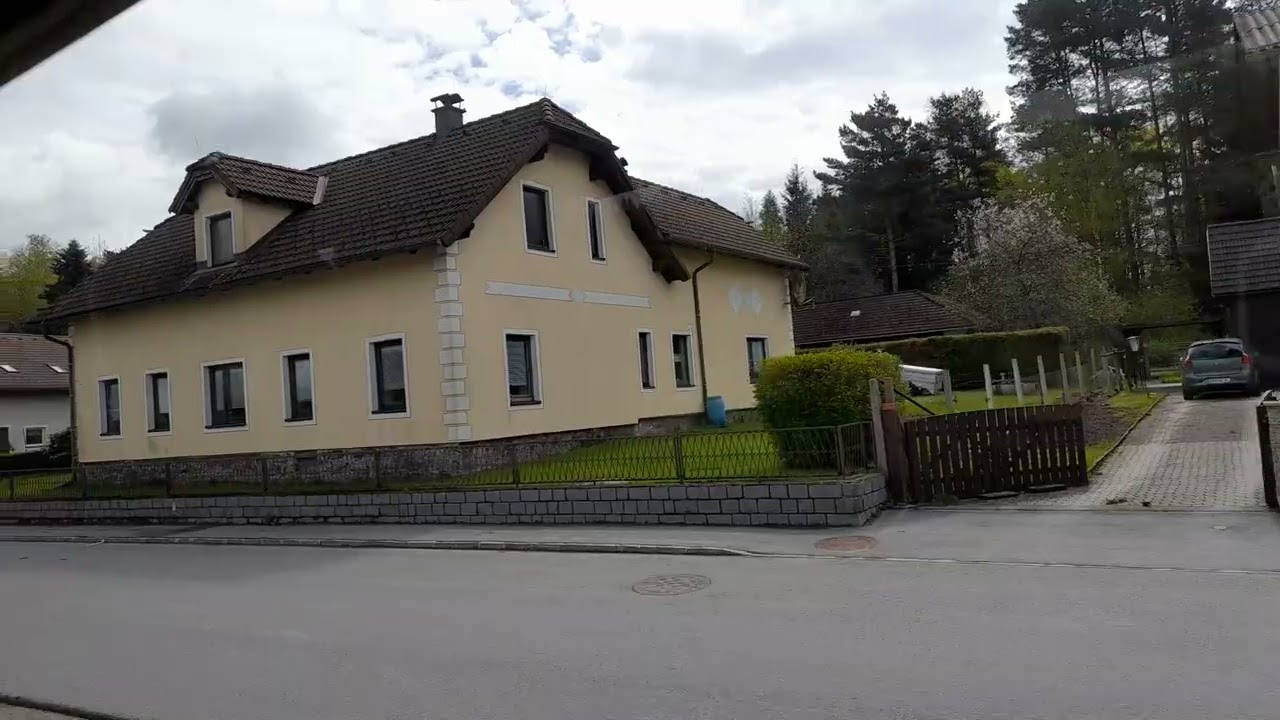 von Alt Nagelberg nach Litschau mit der Waldviertelbahn um kurz nach 10:30 am 06.05.2023