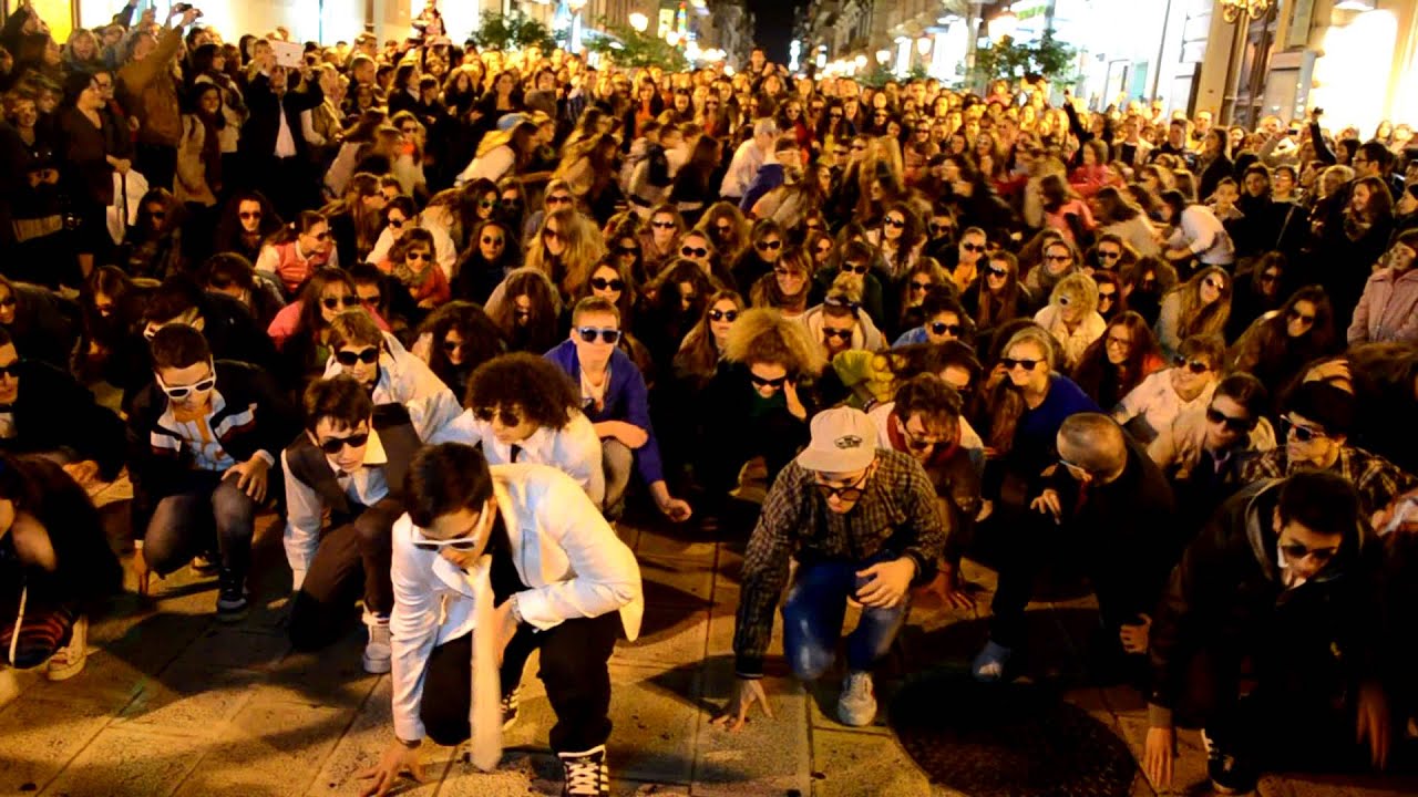 PSY - GANGNAM STYLE FLASHMOB TARANTO,SOUTH OF ITALY (PIAZZA MARIA IMMACOLATA)