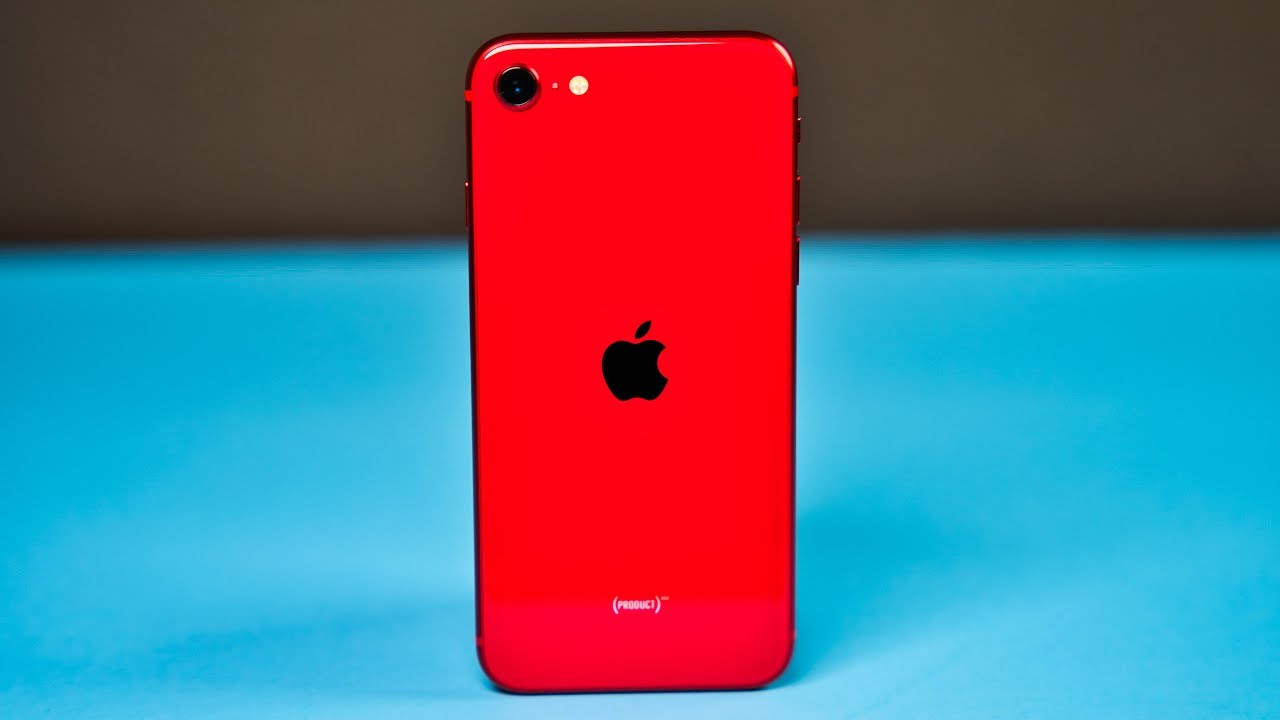 iPhone SE (2020) - One Month Later Review!