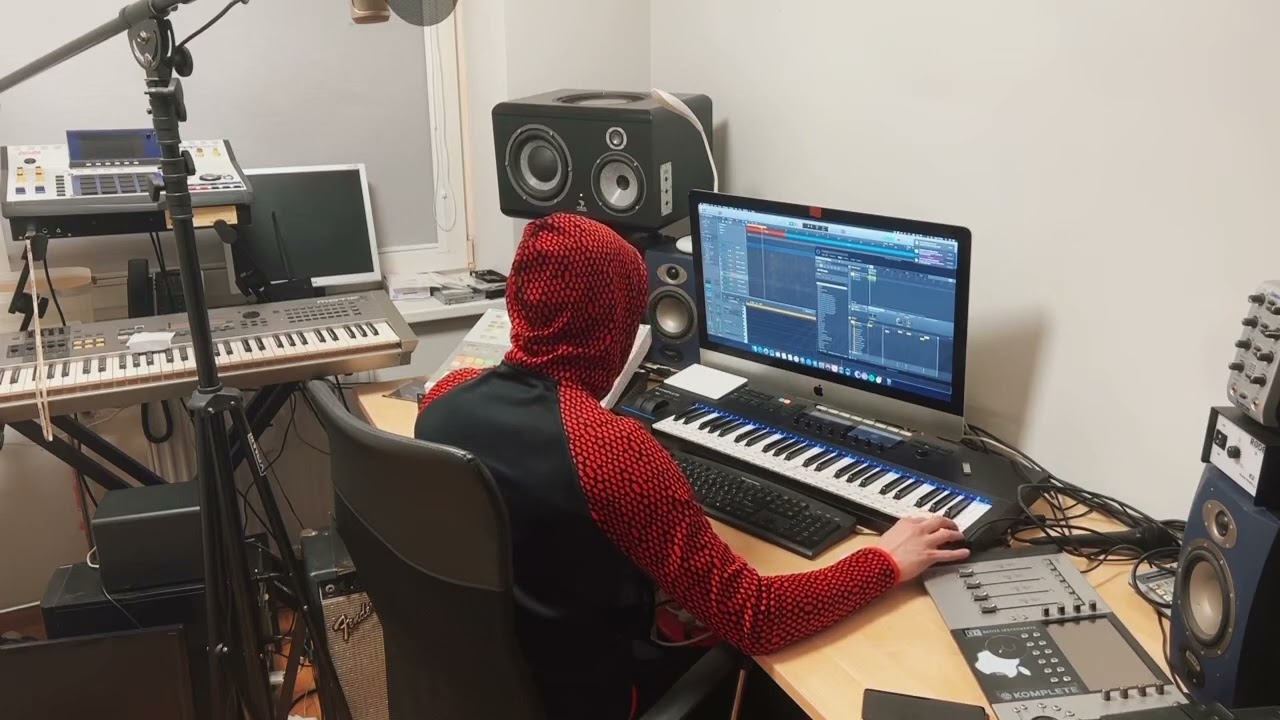 Wazhgas - muzikos kuryba (Music Making Video)