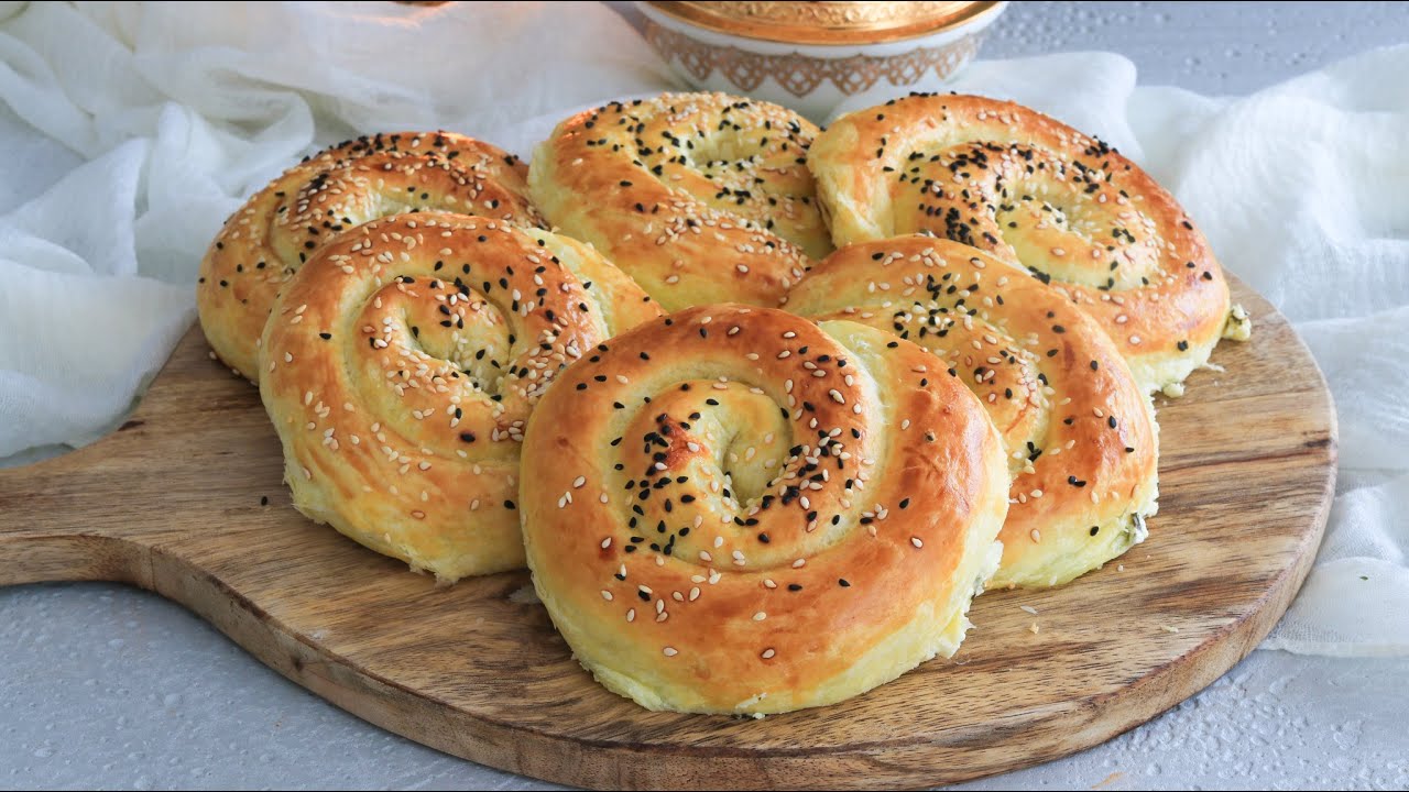 Blätterteig Börekschnecken mit Käsefüllung I Börek mal anders