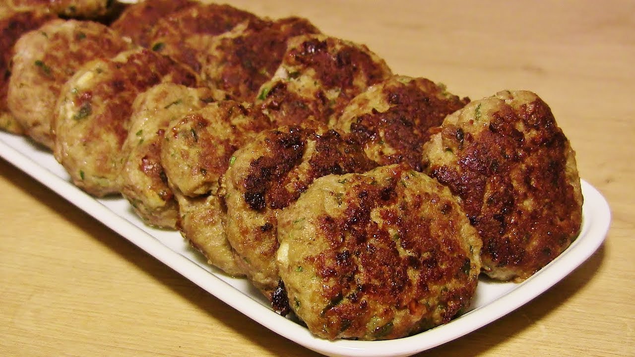 Frikadellen-Buletten aus Hackfleisch & Kartoffeln--Frikadellen-Fleischküchle Rezept von meinem Vater