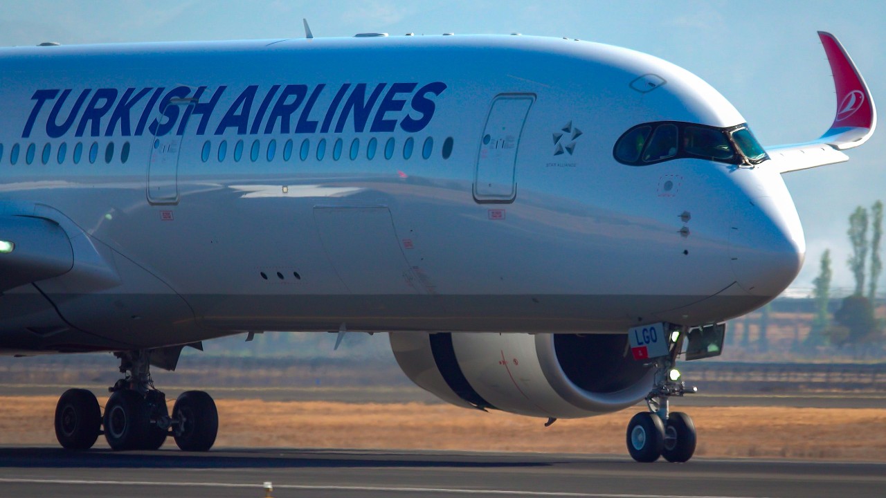 37 minutes of pane spotting at Pudahuel [SCL] airport.