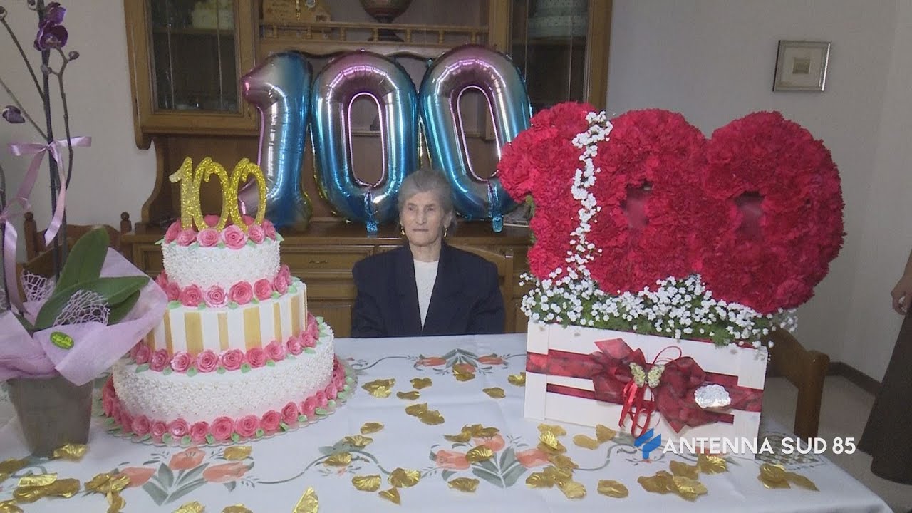 19 Febbraio 2021   Grottaglie TA   100 candeline per nonna Angela