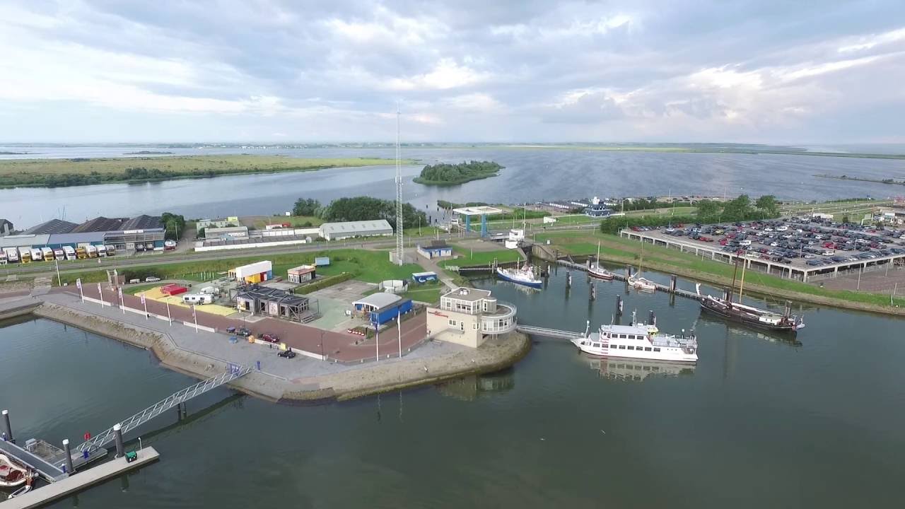 Dronebeelden haven Lauwersoog juli 2016