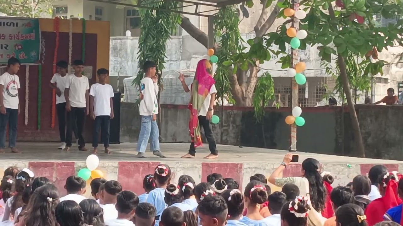 Funny dance  boys🤣🤣🤣