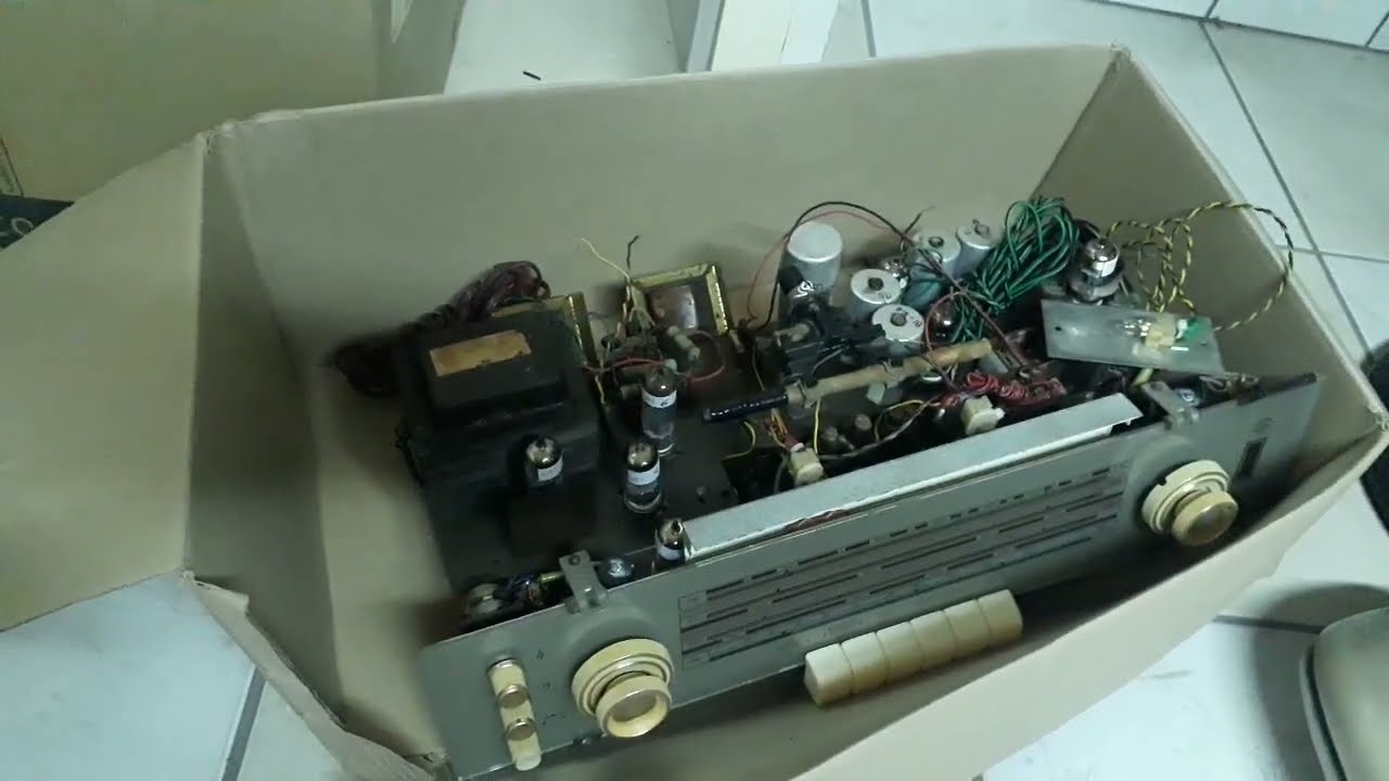 Vitrola Antigas Telefunken e Masterwork que Entraram para Conserto e Restauração